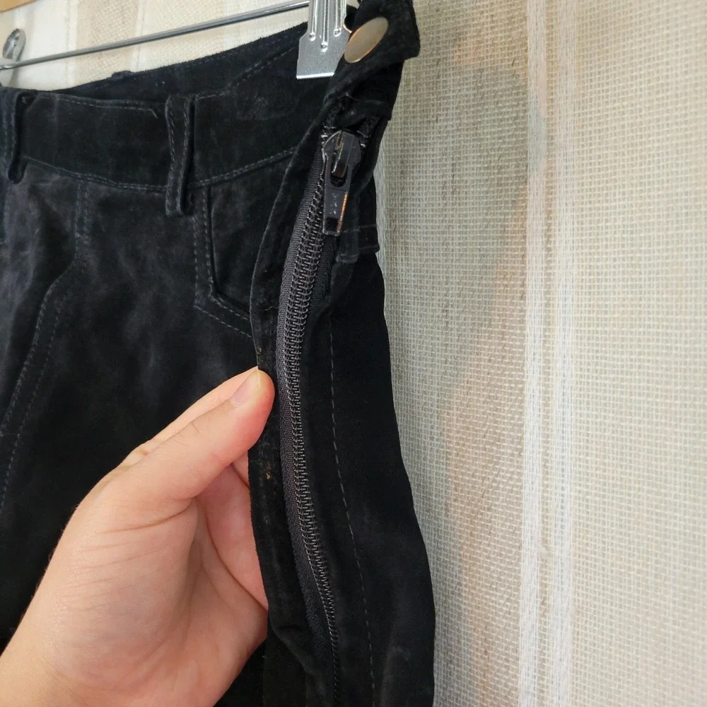 Wilsons Leather Genuine Suede High Waisted Shorts Black Size 8 Lined Grunge
